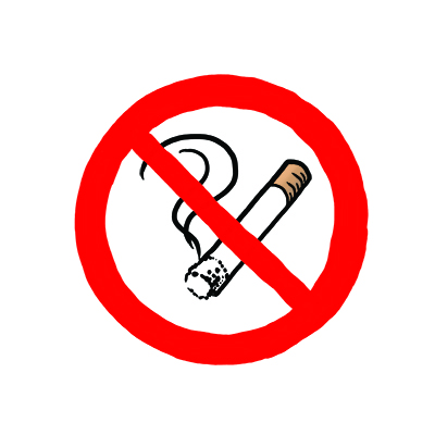 Rauchverbot-Zeichen: Gemalte Zigarette, die raucht, mit rotem Kreis außen herum und durchgestrichenen Strich darüber.